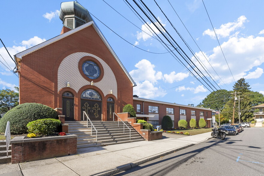 35 Orange Ave, Clifton, NJ for lease - Building Photo - Image 1 of 19