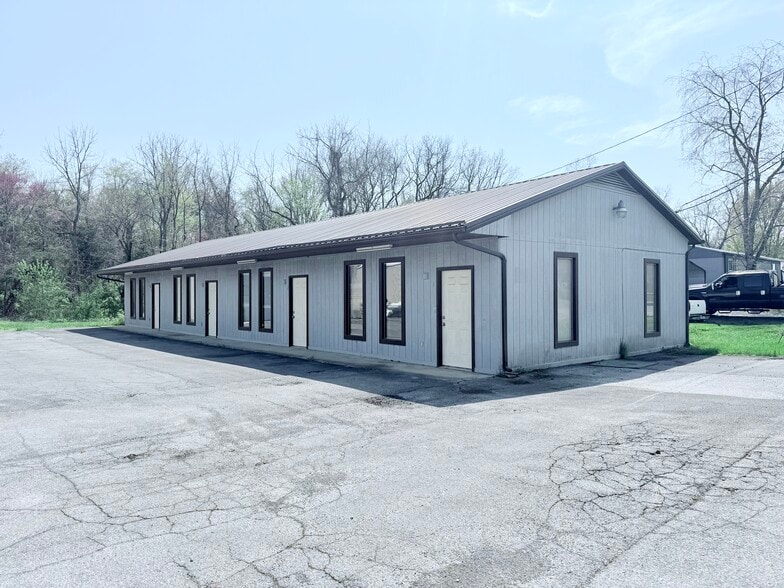 5512 Fort Henry Dr, Colonial Heights, TN for lease - Building Photo - Image 3 of 9