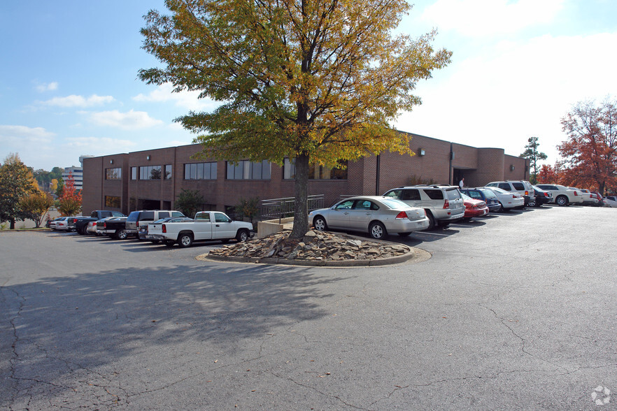 11219 Financial Centre Pky, Little Rock, AR for lease - Building Photo - Image 3 of 9