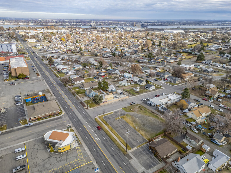 803 S Washington St, Kennewick, WA for lease - Aerial - Image 3 of 10