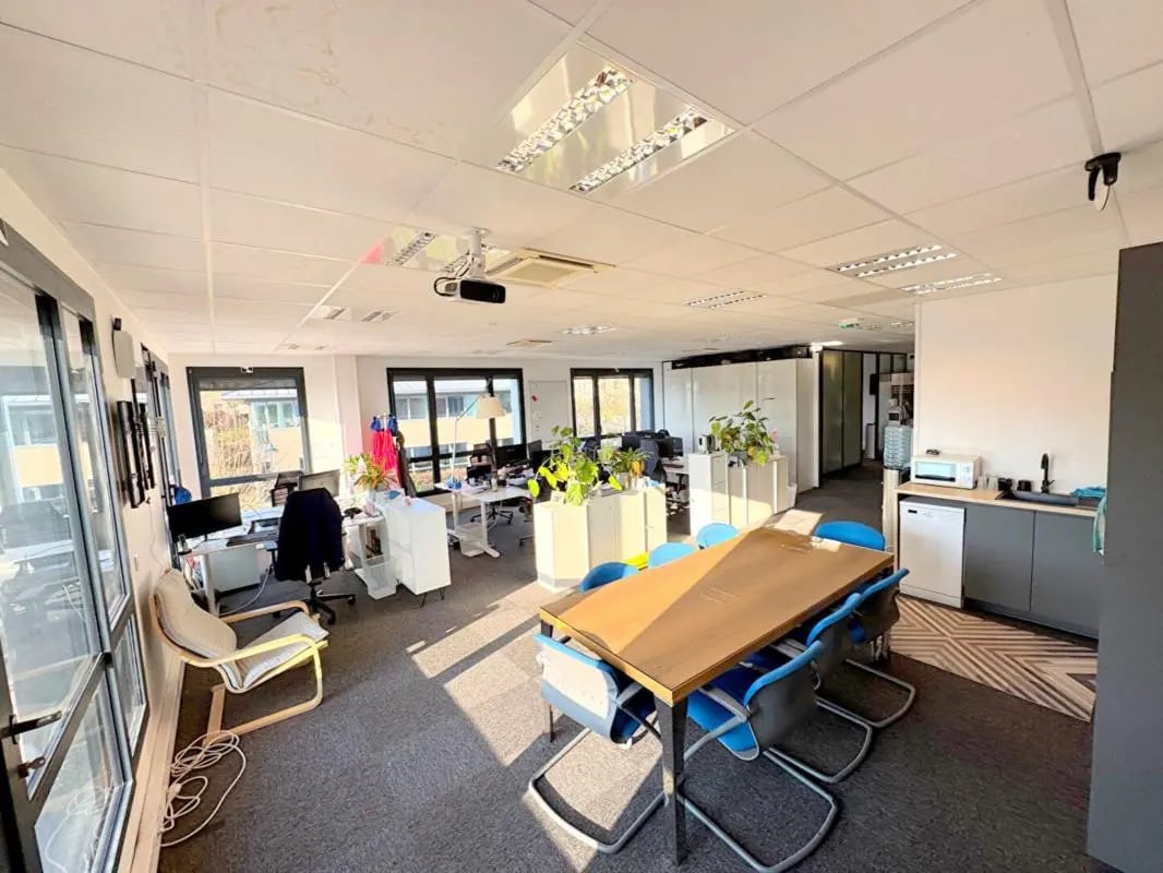 Office in FOURQUEUX for lease Building Photo- Image 1 of 8