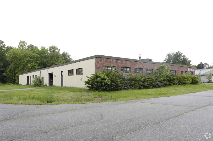 476 Amherst St, Nashua, NH 03063