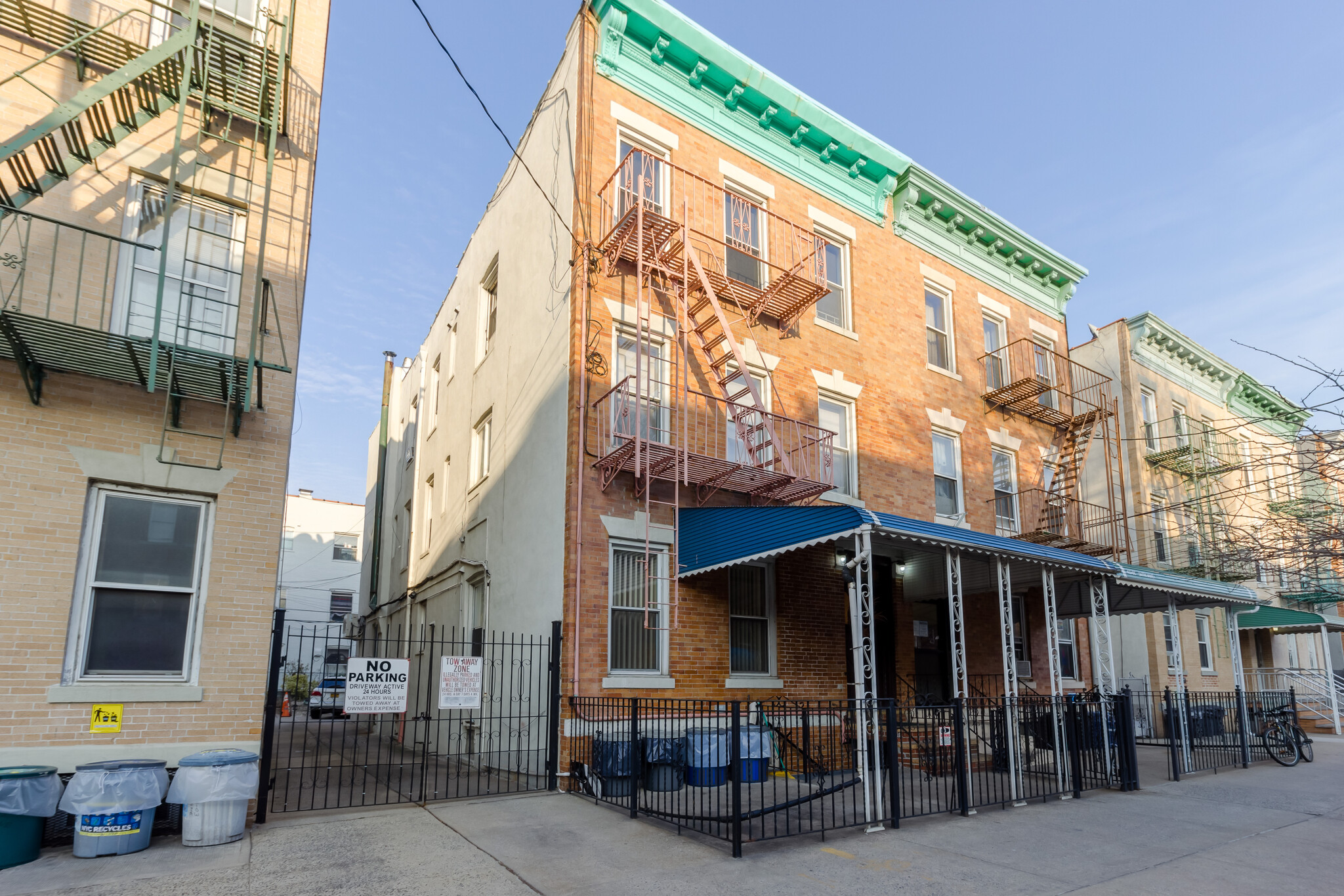 4307 34th Ave, Long Island City, NY 11101 | LoopNet