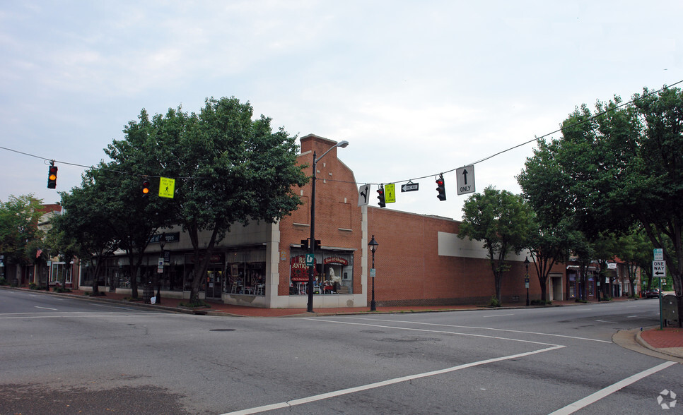 1001 Caroline St, Fredericksburg, VA for sale - Primary Photo - Image 1 of 2