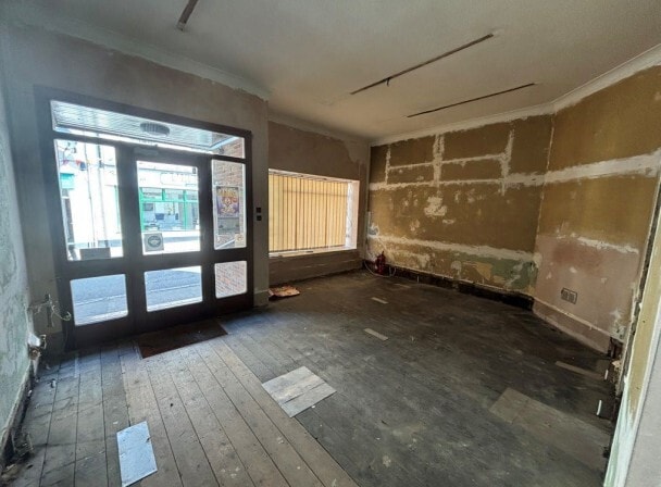 20 Bridge St, Leighton Buzzard for lease Interior Photo- Image 1 of 8
