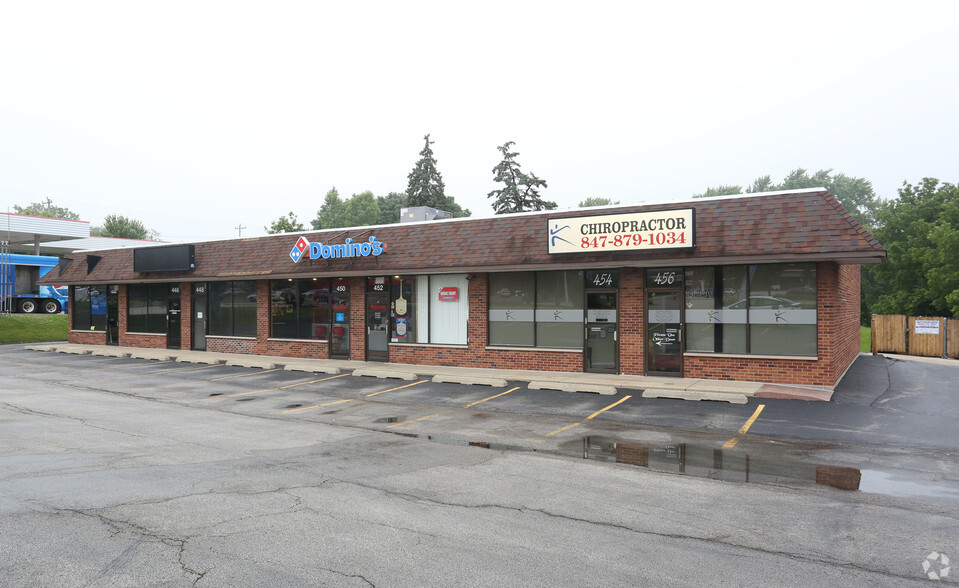 446-456 E Dundee Rd, Palatine, IL for lease - Primary Photo - Image 1 of 4