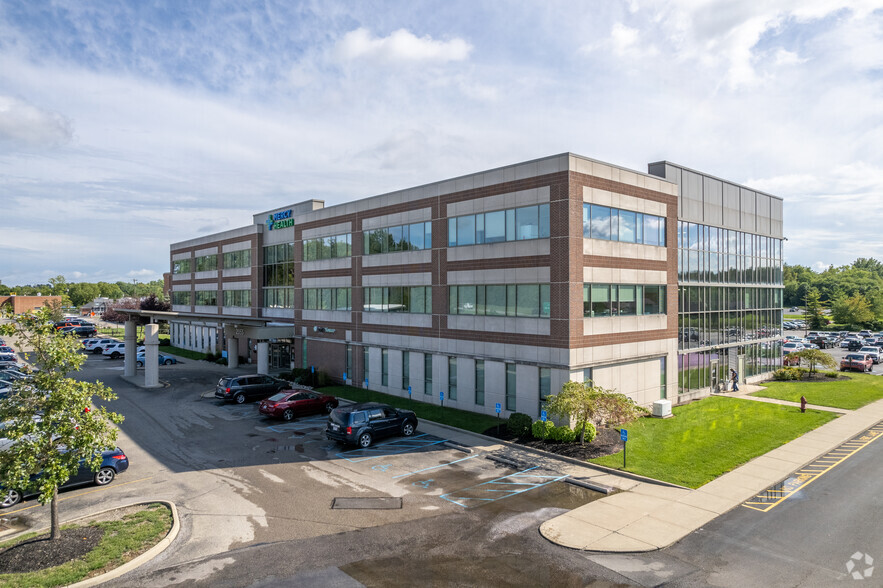 2055 Hospital Dr, Batavia, OH for lease - Building Photo - Image 1 of 8