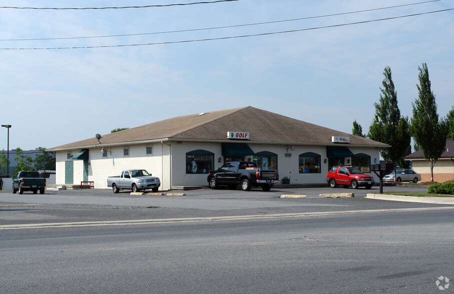 7425 Grove Rd, Frederick, MD 21704