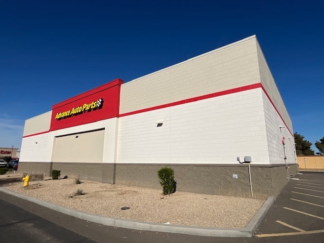 5051 N 83rd Ave, Glendale, AZ for lease - Building Photo - Image 3 of 6