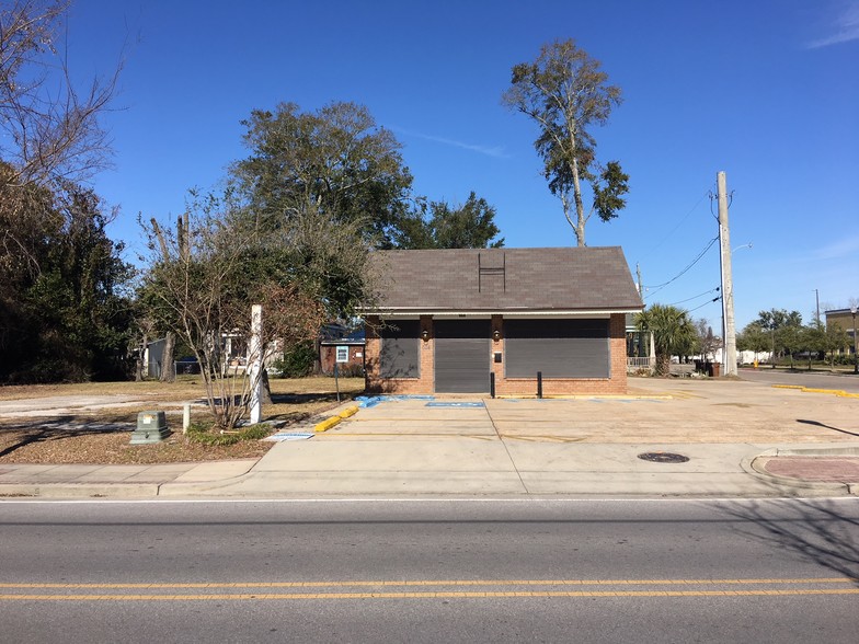 608 Howard Ave, Biloxi, MS 39530 | LoopNet