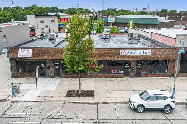 6848-6862 Allen Rd, Allen Park, MI for sale - Building Photo - Image 1 of 1