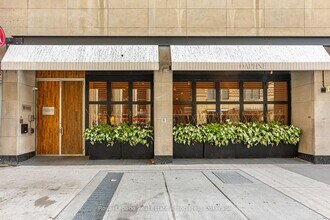 67 Richmond St W, Toronto, ON for lease Building Photo- Image 2 of 5