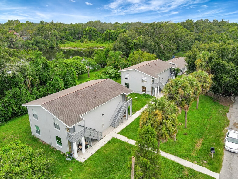 2203-2207 Irene St, Lutz, FL for sale - Building Photo - Image 1 of 21