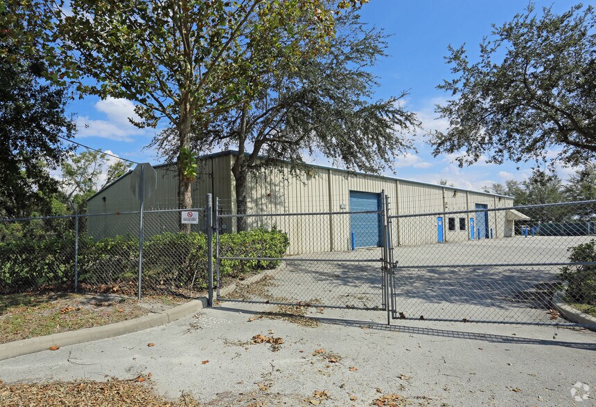 2023 Apex Ct, Apopka, FL for sale - Primary Photo - Image 1 of 1