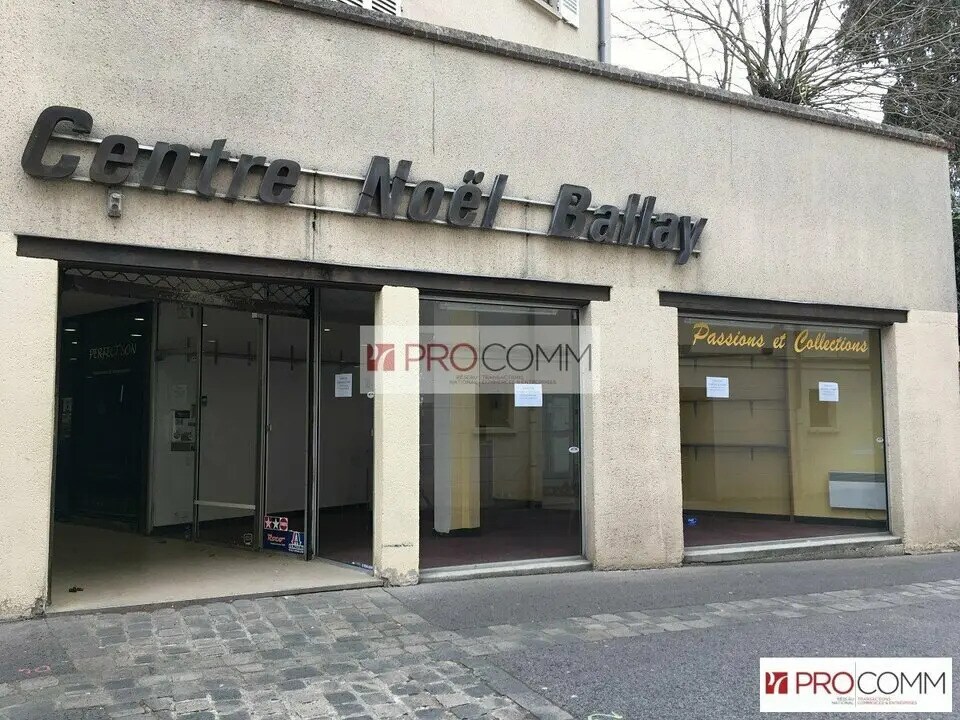 Retail in Chartres for sale Building Photo- Image 1 of 6