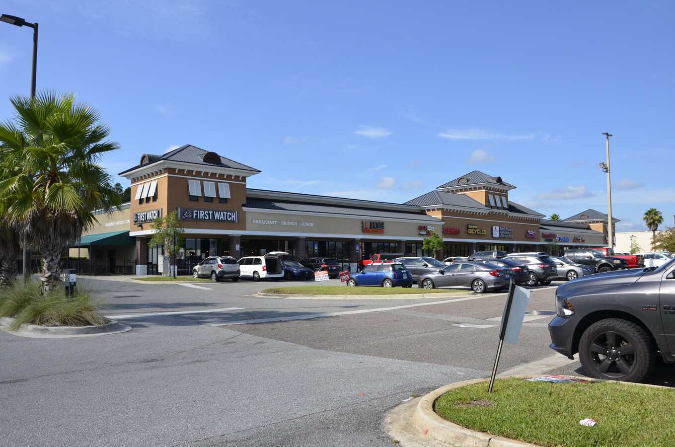 9660-9700 Argyle Forest Blvd, Jacksonville, Fl 32222 - Oakleaf Plaza 