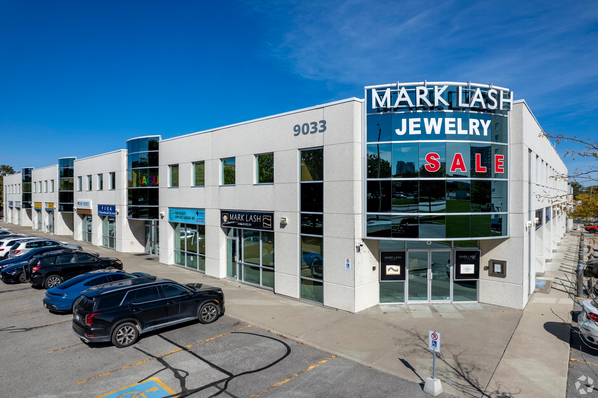 9033 Leslie St, Richmond Hill, ON for sale Primary Photo- Image 1 of 1