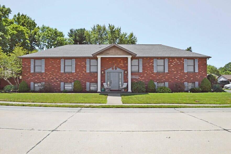 125 Springfield Ct, O'Fallon, IL 62269