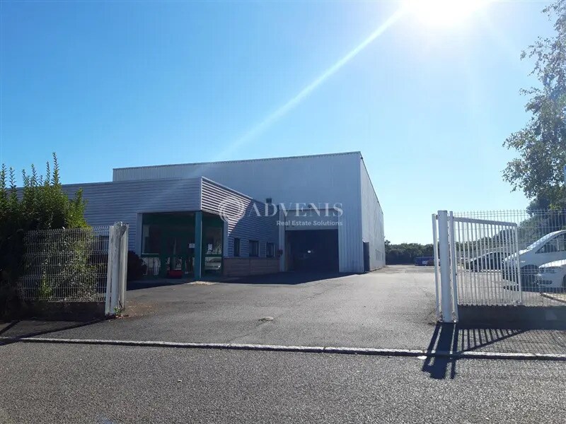 Flex in Sainte-Luce-sur-Loire for lease Building Photo- Image 1 of 13