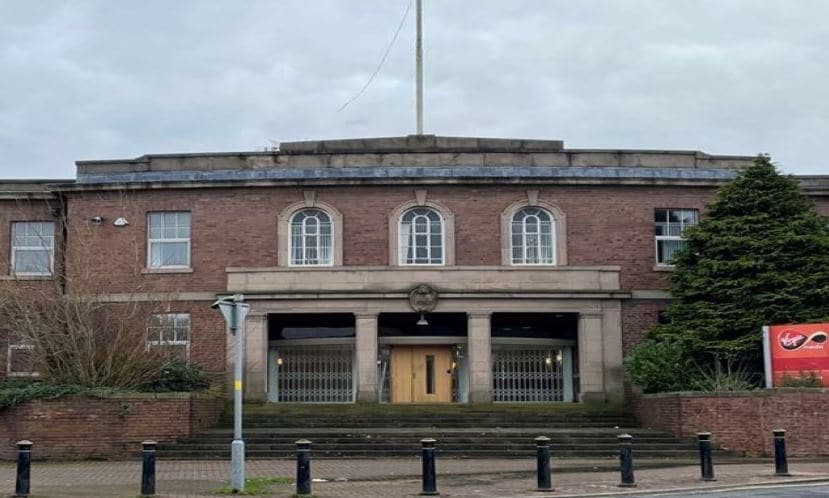 2-8 Frenchwood Av, Preston for sale Primary Photo- Image 1 of 1