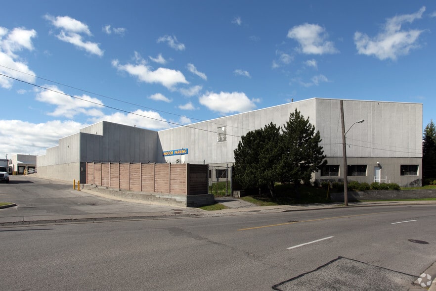1880 Eglinton Ave E, Toronto, ON for lease - Building Photo - Image 2 of 5
