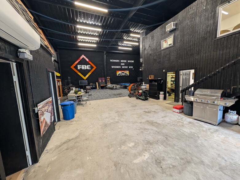 3050 Ualena St, Honolulu, HI for lease - Building Photo - Image 2 of 15