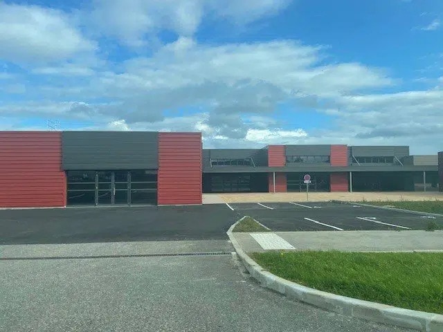 Flex in Sennecey-le-Grand for sale - Building Photo - Image 3 of 7