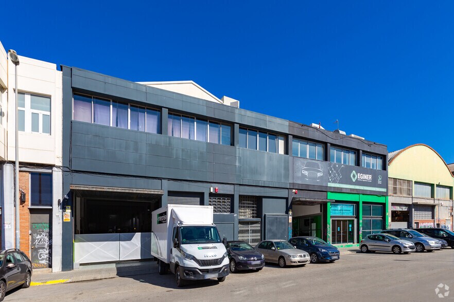 Industrial in L'Hospitalet de Llobregat, Barcelona for lease - Building Photo - Image 2 of 5
