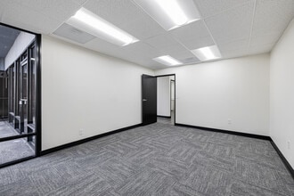 2730 S Harbor Blvd, Santa Ana, CA for lease Interior Photo- Image 2 of 28