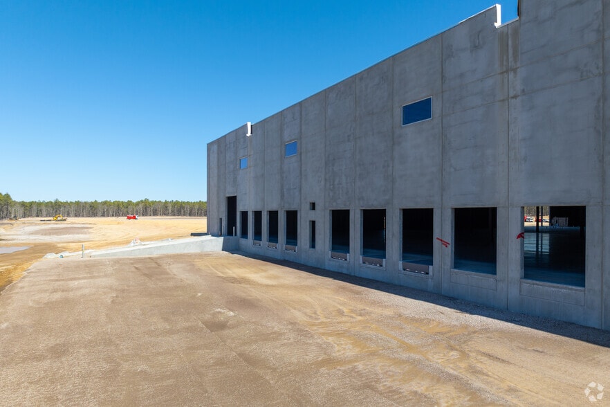 Industrial Portfolio portfolio of 4 properties for sale on LoopNet.com - Building Photo - Image 3 of 23