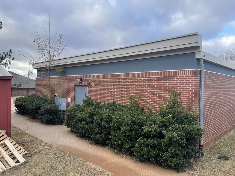 50 S Baumann Ave, Edmond, OK for lease - Building Photo - Image 2 of 6