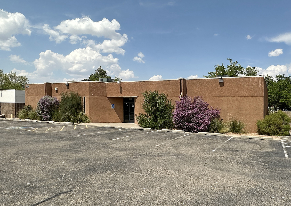 8005 Pennsylvania Cir NE, Albuquerque, NM for lease Building Photo- Image 1 of 6