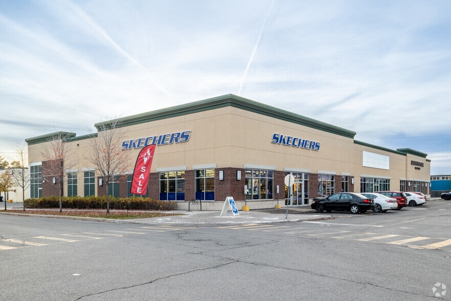 575 Industrial Ave, Ottawa, ON for lease - Building Photo - Image 2 of 5