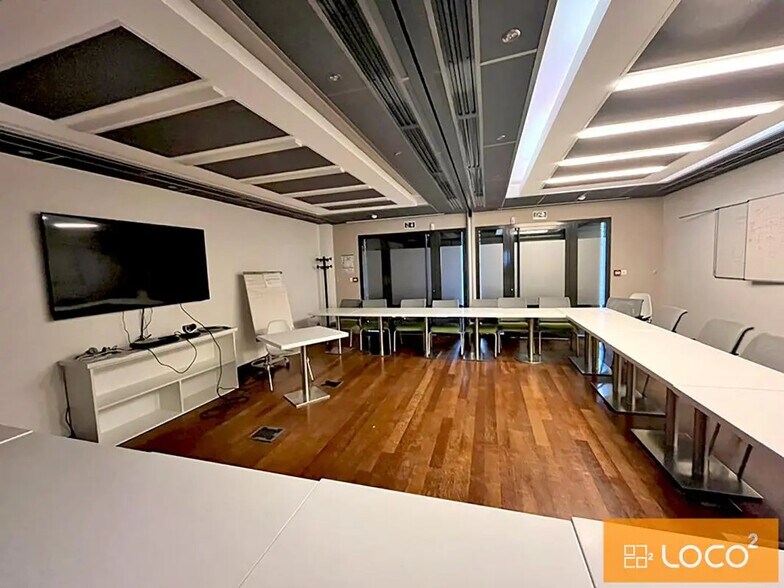 1 Rue De L'Ourmede, CASTELNAU-D'ESTRETEFONDS for lease - Interior Photo - Image 3 of 8