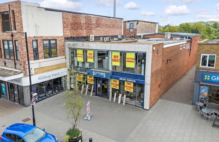 24 High St, Wickford for lease - Building Photo - Image 1 of 1