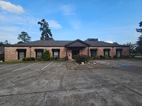 14741 Pebble Bend Dr, Houston, TX for lease Interior Photo- Image 1 of 28