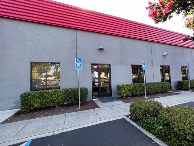 521 Charcot Ave, San Jose, CA for lease - Building Photo - Image 3 of 7