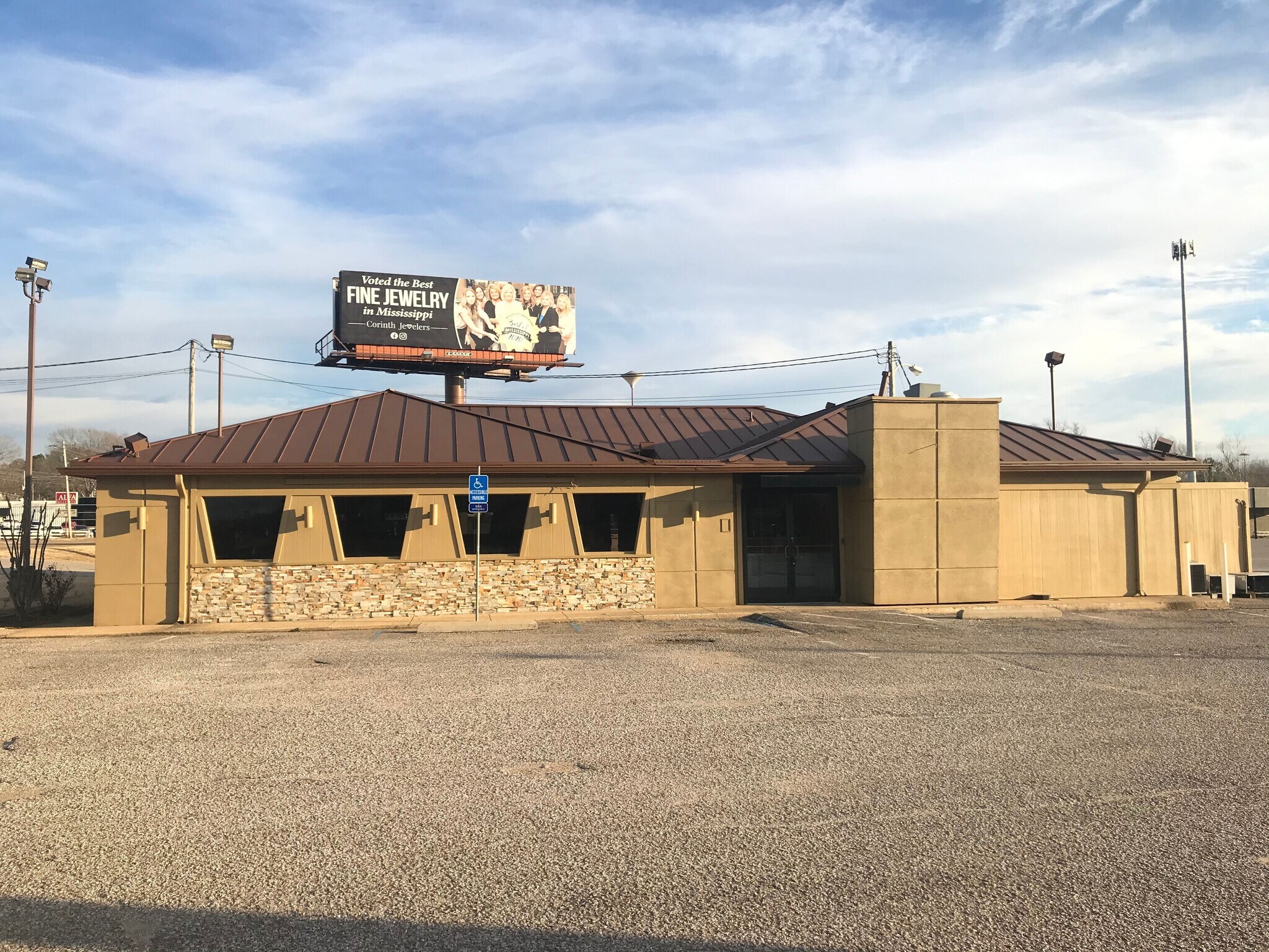 904 Highway 72 E, Corinth, MS 38834