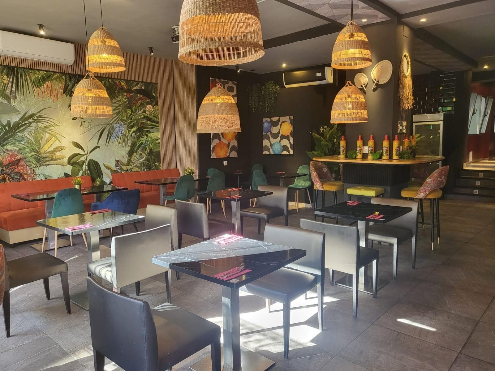 Retail in Madrid, Madrid for lease Interior Photo- Image 1 of 10