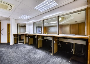 51-55 Princes St, Port Glasgow for sale Interior Photo- Image 2 of 3