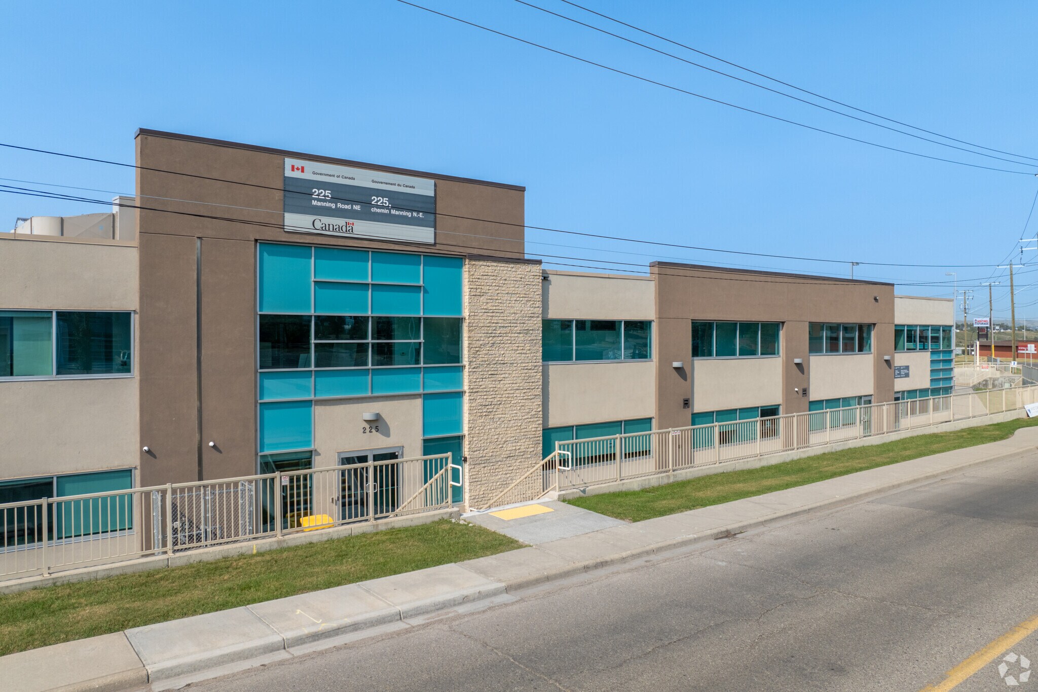 225 Manning Rd NE, Calgary, AB for lease Primary Photo- Image 1 of 6