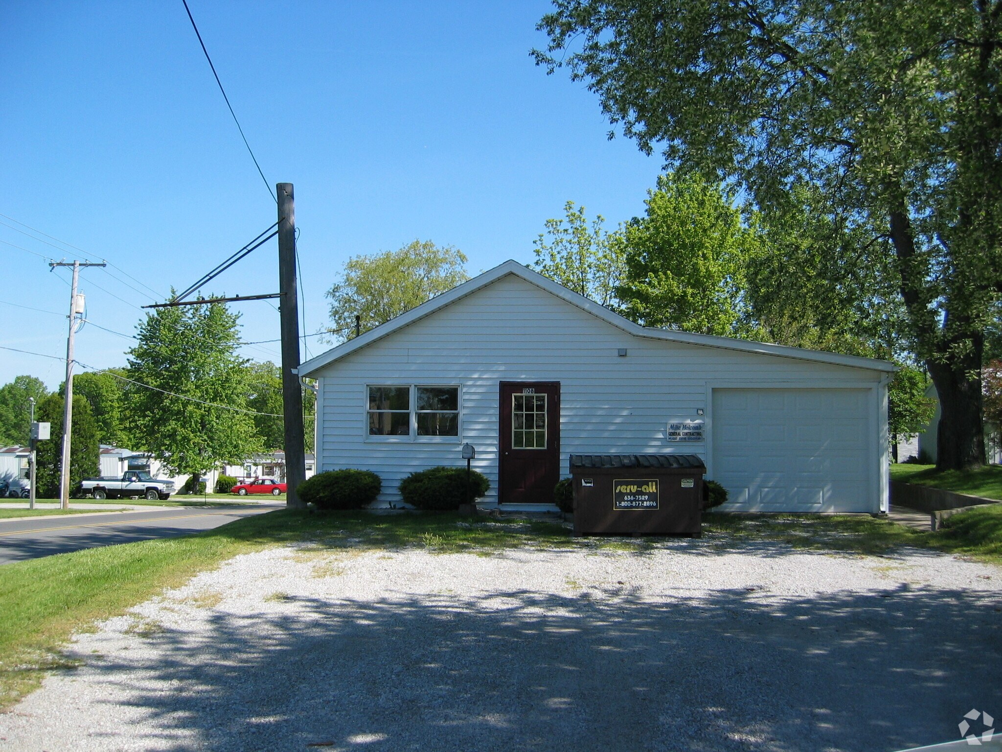 1108 W Broad St, Angola, IN for sale Primary Photo- Image 1 of 1