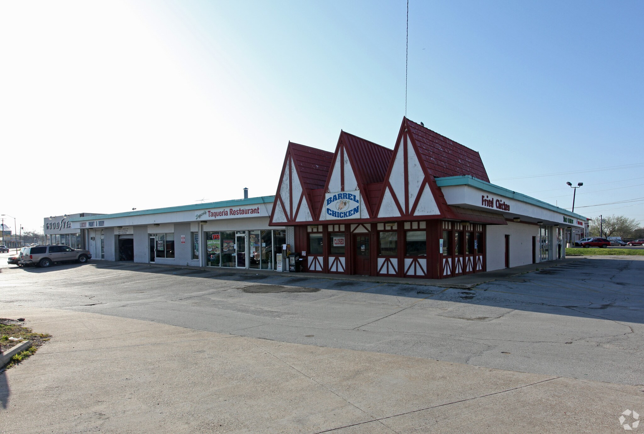 1000-1020 E Irving Blvd, Irving, TX for sale Primary Photo- Image 1 of 1