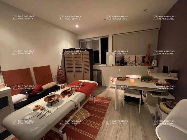 Office in Strasbourg for sale - Interior Photo - Image 2 of 12