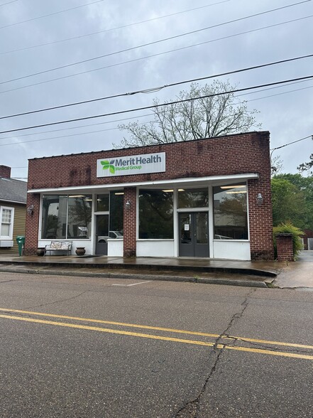 126 W Main St, Raymond, MS for sale - Building Photo - Image 1 of 1