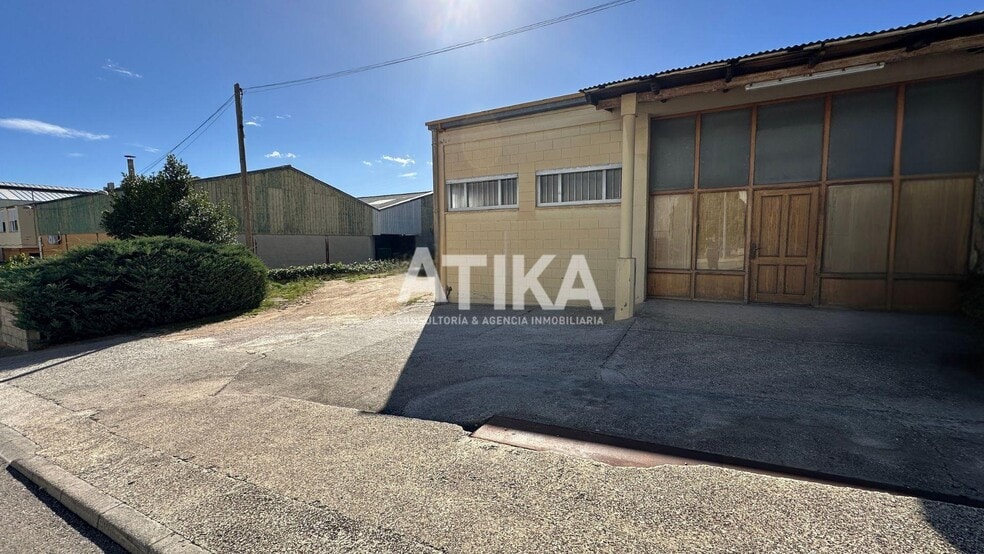 Industrial in Santa Ana for sale - Building Photo - Image 1 of 24