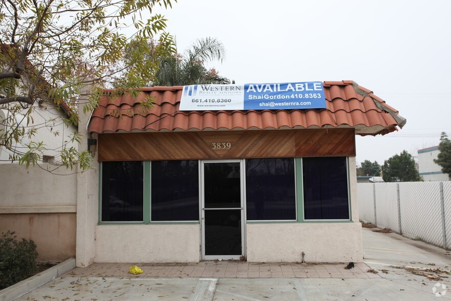 3839 Stockdale Hwy, Bakersfield, CA for lease - Building Photo - Image 3 of 3