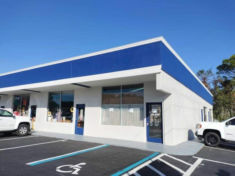 4509 S Hopkins Ave, Titusville, FL for lease - Building Photo - Image 3 of 10