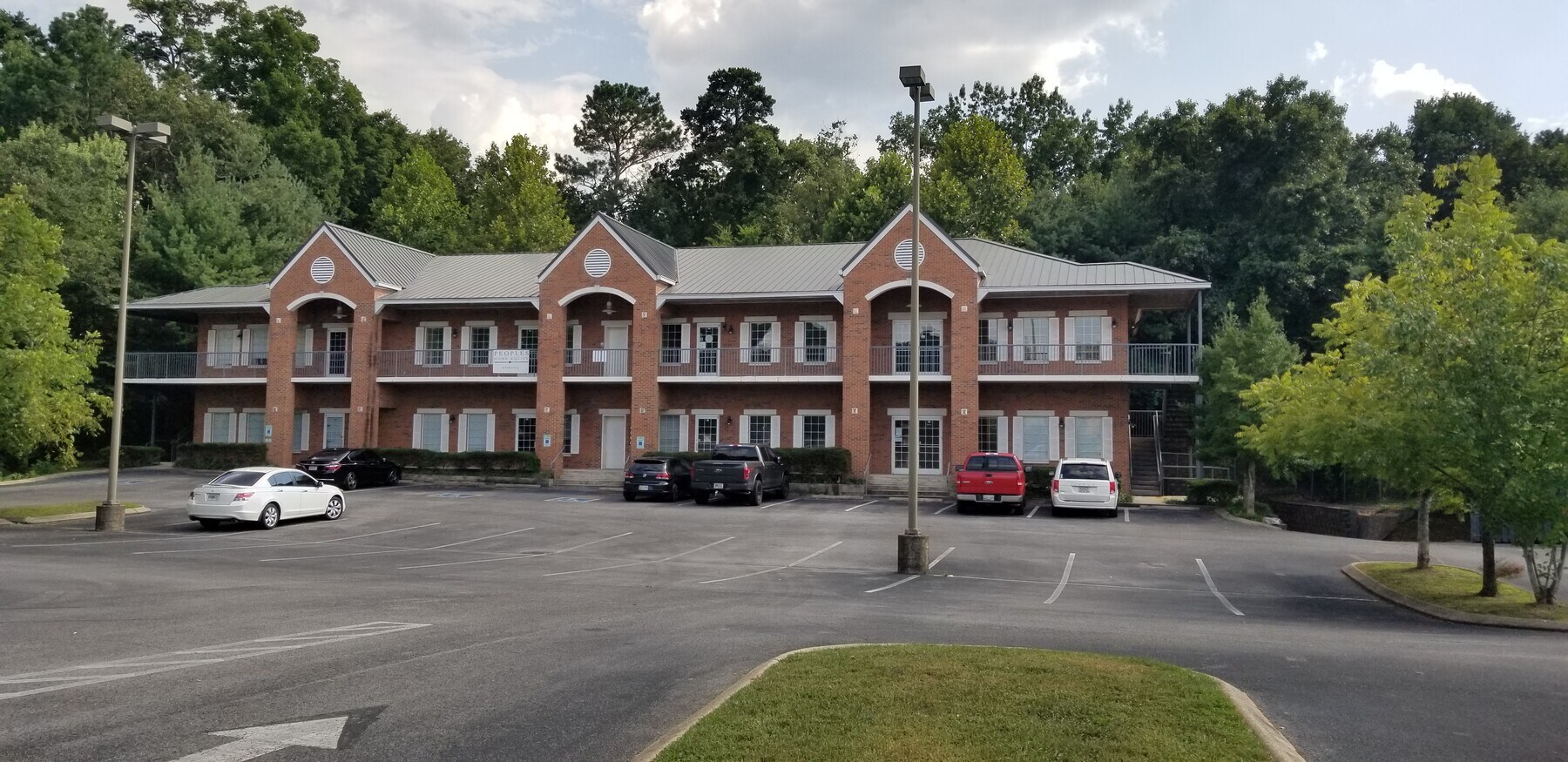 6650 E Brainerd Rd, Chattanooga, TN 37421