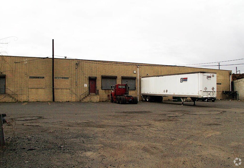 329 Frelinghuysen Ave, Newark, NJ 07114